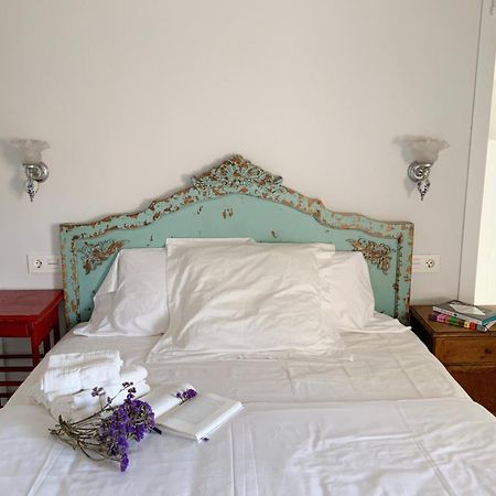 La Grulla Dorada Guest House Perales del Puerto ภายนอก รูปภาพ