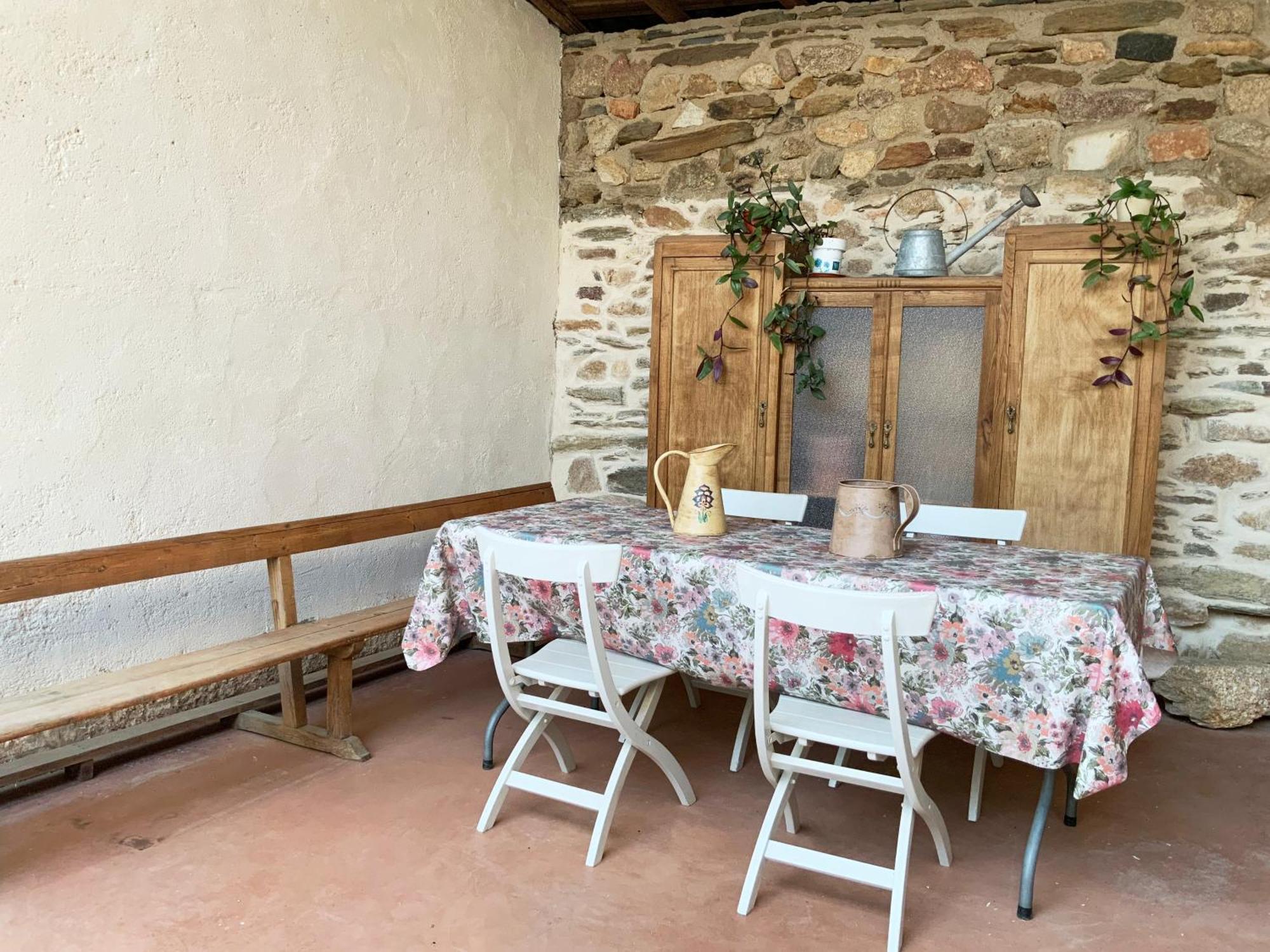 La Grulla Dorada Guest House Perales del Puerto ภายนอก รูปภาพ